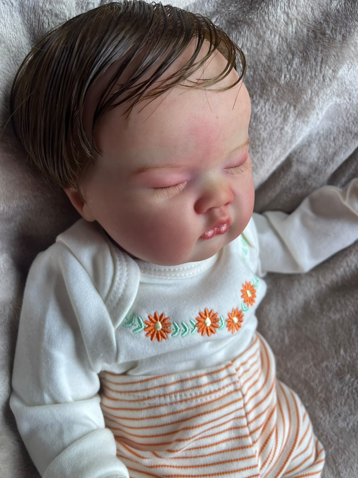 Bebê Reborn Benício — Conjunto Off-white
