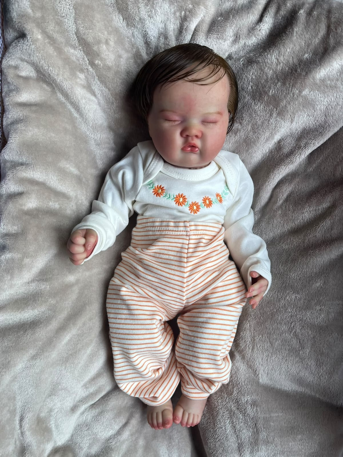 Bebê Reborn Benício — Conjunto Off-white